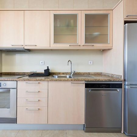Lovelystay - Downtown Modern 2Br Flat With Free Parking Porto Exterior foto