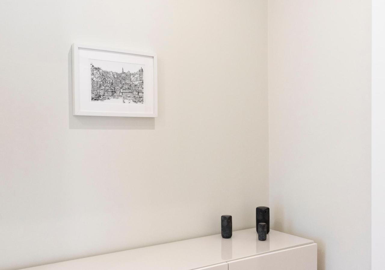 Lovelystay - Downtown Modern 2Br Flat With Free Parking Porto Exterior foto