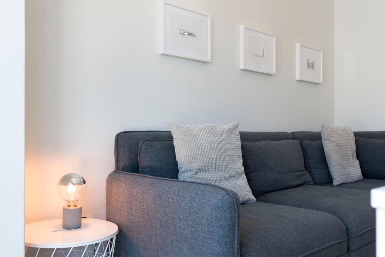 Lovelystay - Downtown Modern 2Br Flat With Free Parking Porto Exterior foto
