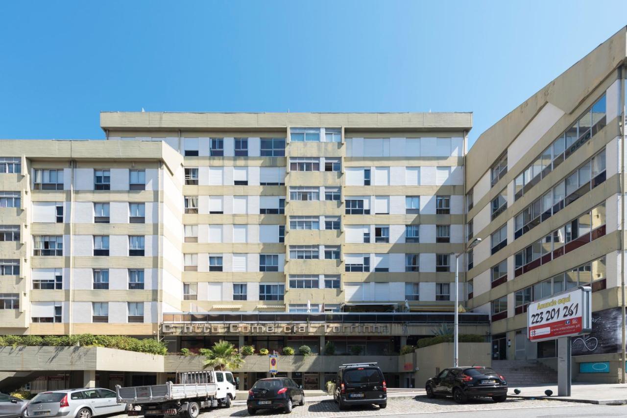Lovelystay - Downtown Modern 2Br Flat With Free Parking Porto Exterior foto